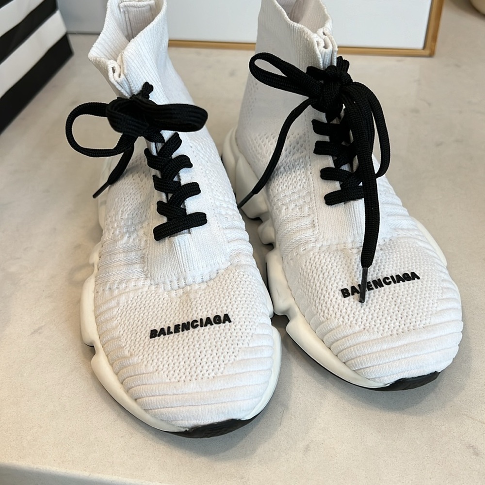 Kids new Balenciaga sneaker - Picture 2 of 4